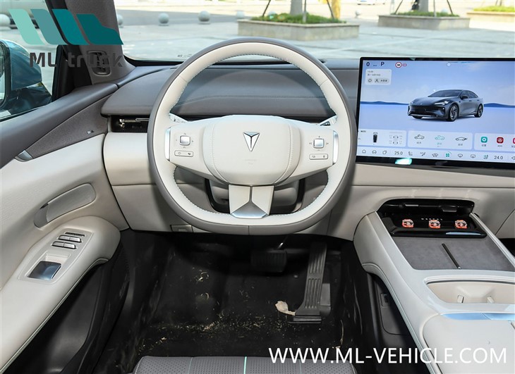 2024 ChangAn ShenLan L07 EV Sedan