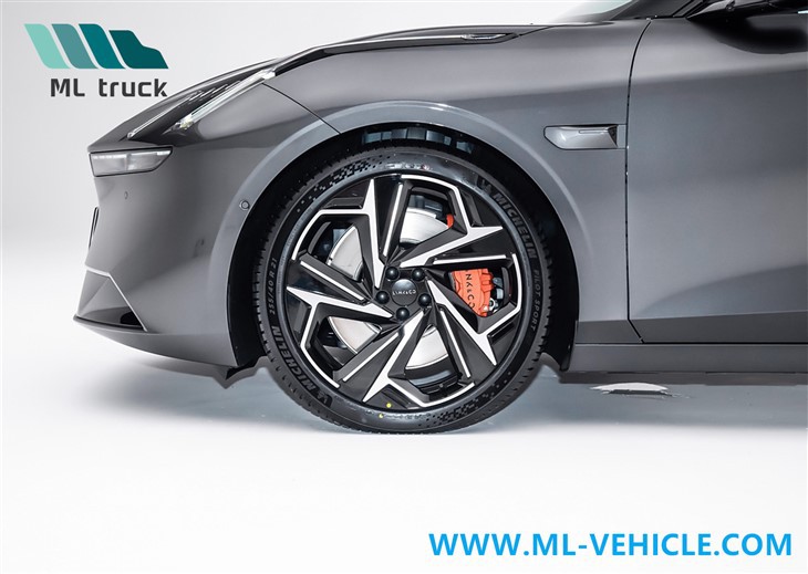 2024 Lynkco Z10 EV Sedan