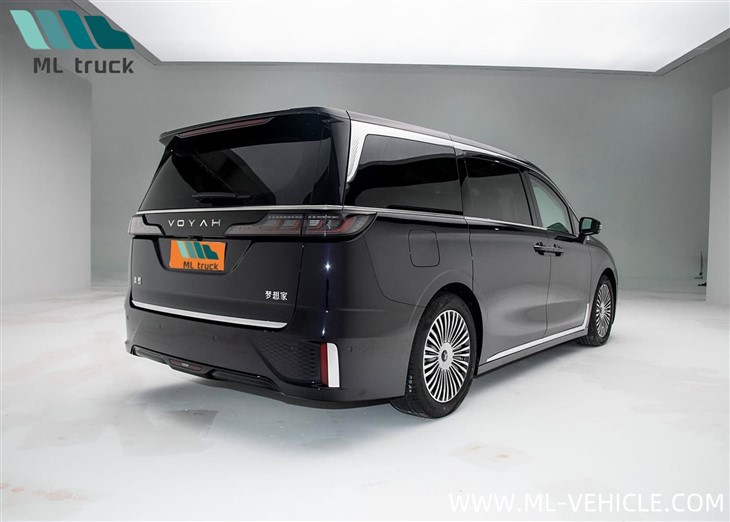 2025 Voyah Dreamer PHEV MPV