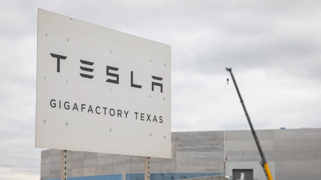 Teslas Texas Factory påstås släppa ut giftigt avloppsvatten i avloppssystemet