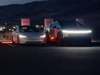 Cybertruck Laddningshastighet uppgraderad: Tesla V4 Superchargers för att ful...